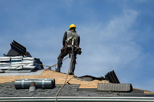 Professional Roofing technician working in Geigertown, PA